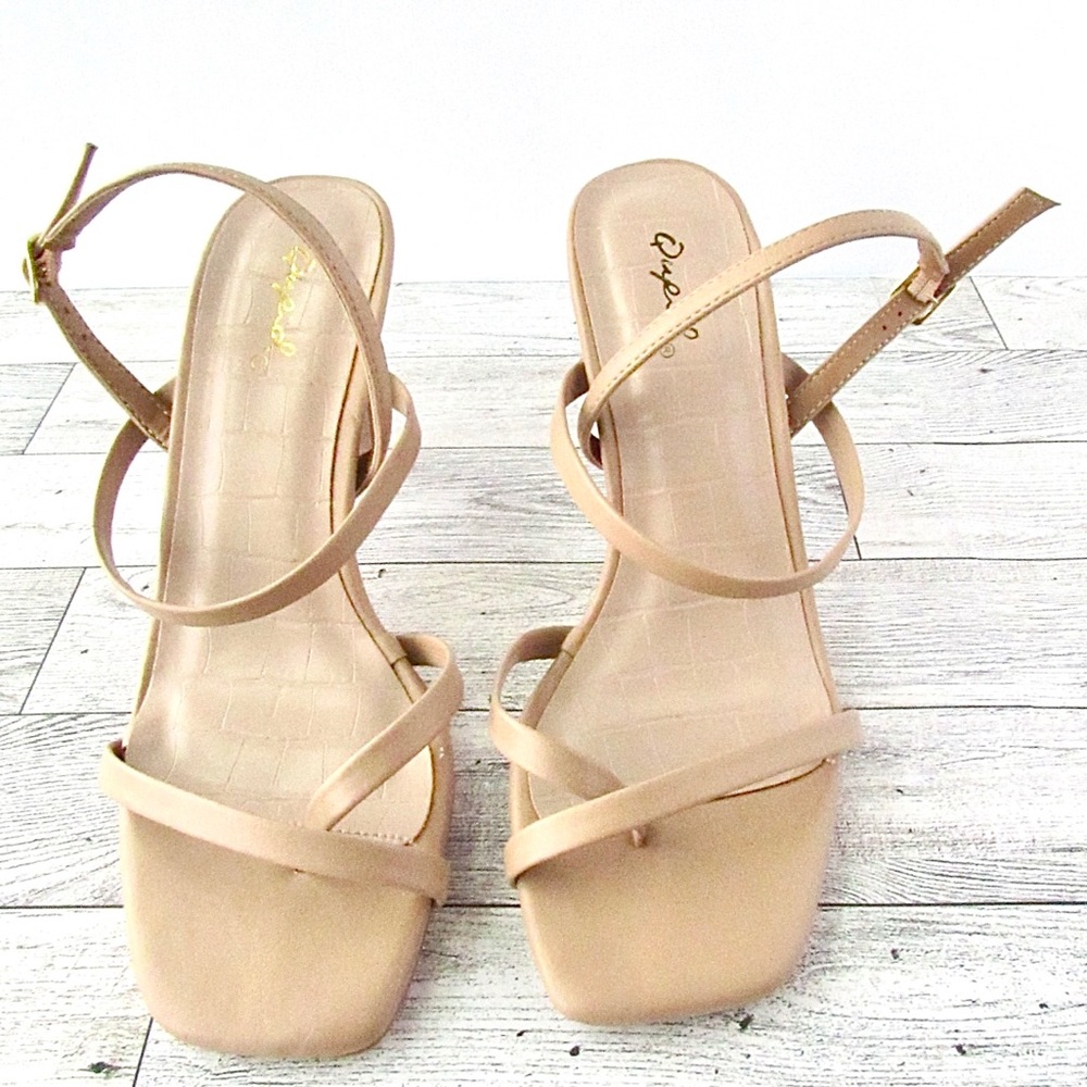 Qupid Kaylee Heels for Women - Sand Faux Leather Sling Back Sandals size 5.5
